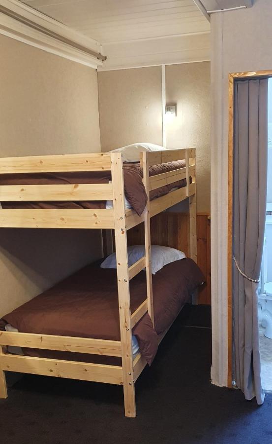 Hotel Les Deux Cols Сент-Мари-де-Кампан Экстерьер фото